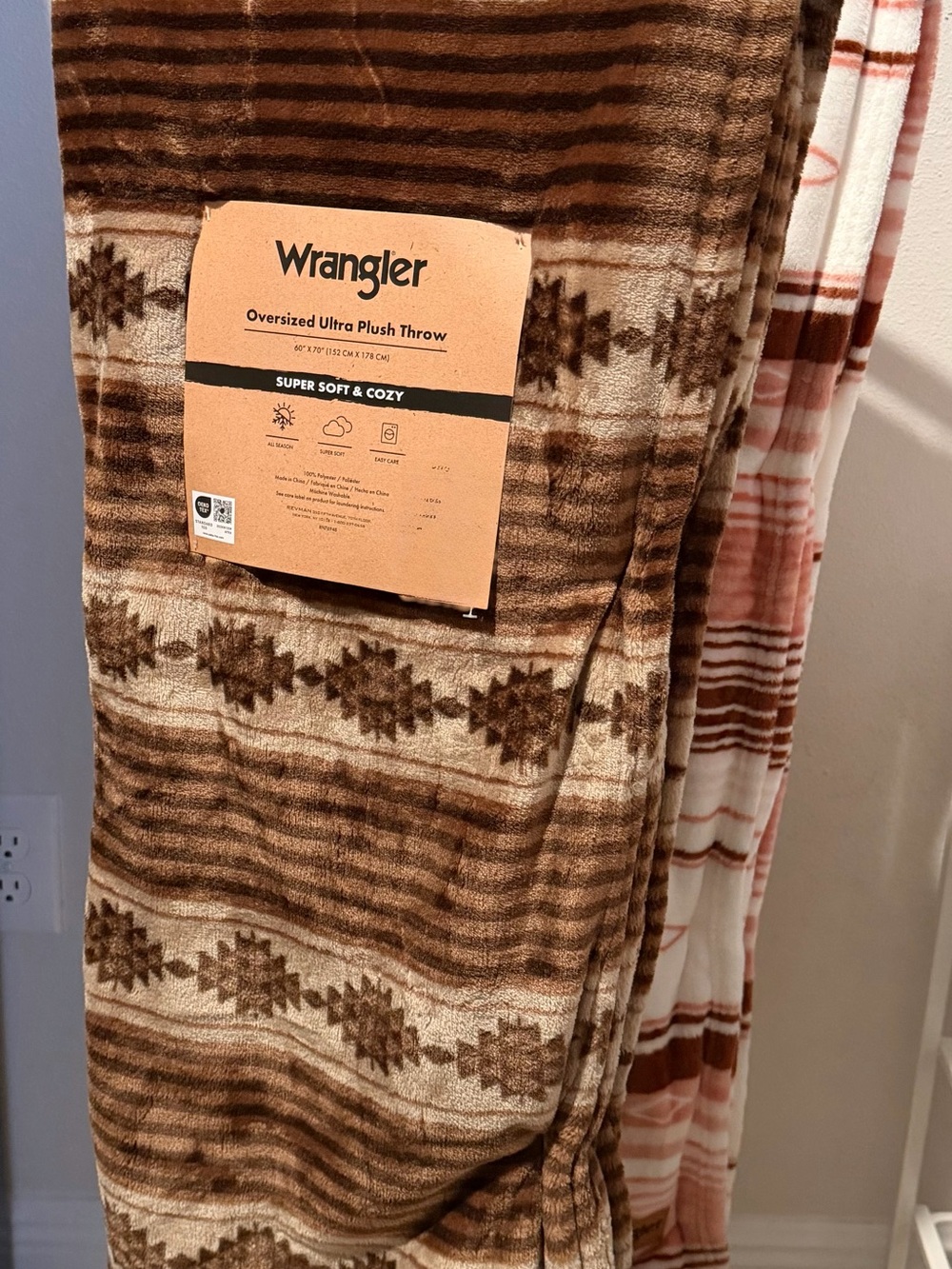 Wrangler Brown and Cream Oversized Plush Throw Blanket